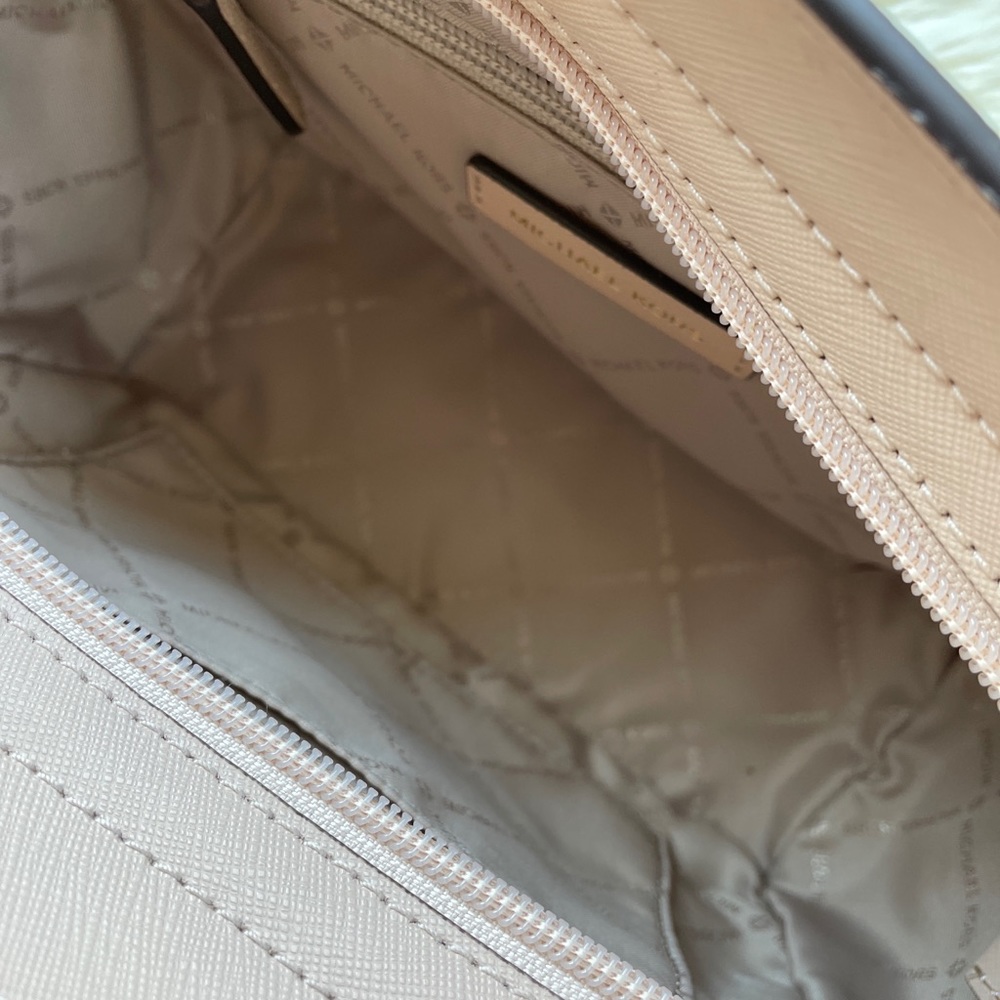 Michael Kors Beige Selma Medium Top Zip Bag - Picture 2 of 3
